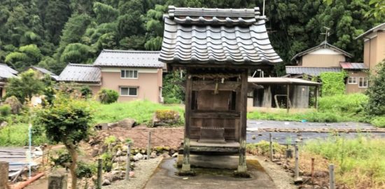 明智神社 祠