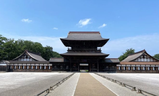 瑞龍寺 山門と回廊