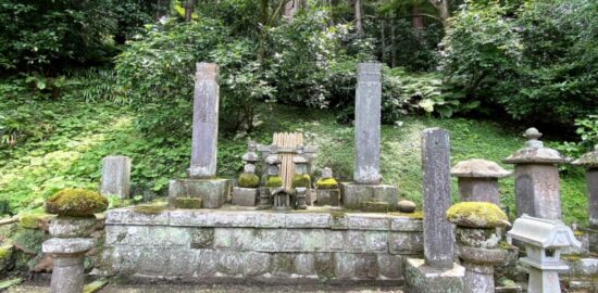 比企一族の墓 妙本寺