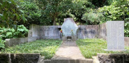 竹御所（源媄子）（源鞠子）の墓