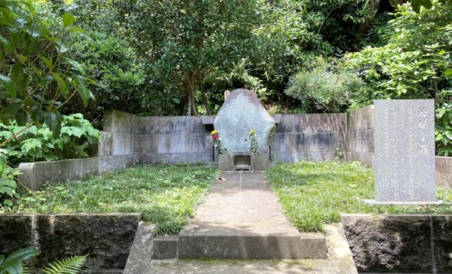 竹御所（源媄子）（源鞠子）の墓