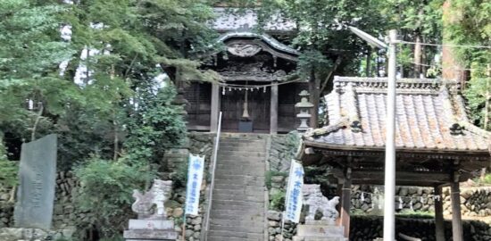 鎌形八幡宮