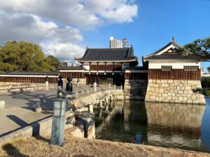 広島城　現代の二の丸入り口