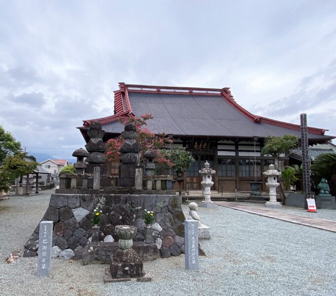 善栄寺 小田原市 北条氏康夫人 木曾義仲 巴御前 二宮尊徳のお墓があります 歴史探索