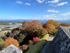 二本松城跡　天守台からの眺め　紅葉