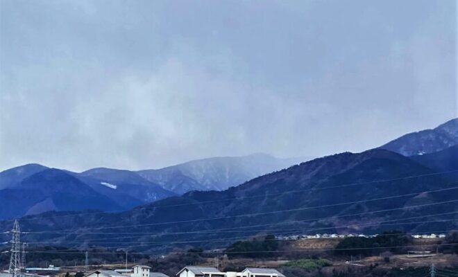 中野城・雨鳴城（遠景）