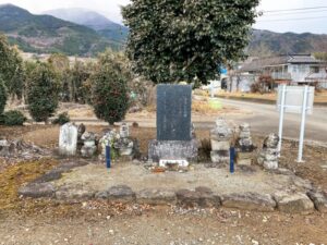 大井一族の墓