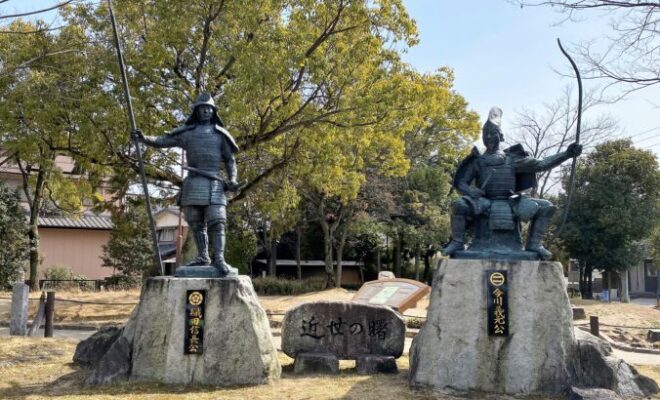 桶狭間古戦場公園 今川義元公と織田信長公の像
