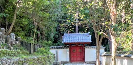 清龍寺・信康廟