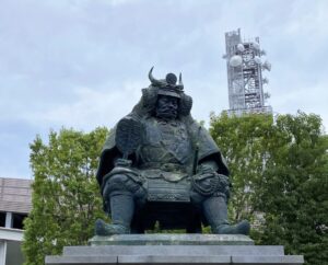 武田信玄公の像
