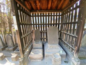 泉岳寺　大石主税の墓