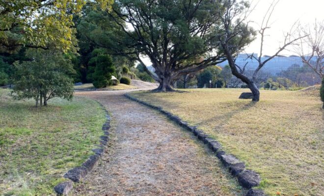 刈谷城跡　亀城公園