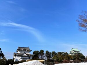 名古屋城　二之丸からみた
天守閣と東南隅櫓